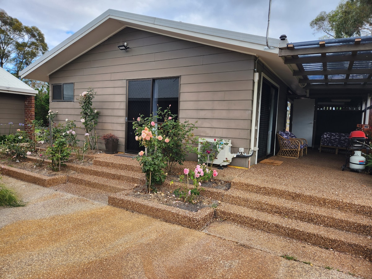 Spencer Lane Cottages Granny Flat