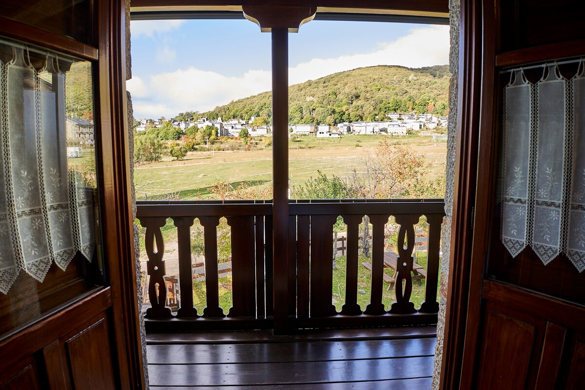 El Mirador de Sanabria II, (Alojamientos rurales)