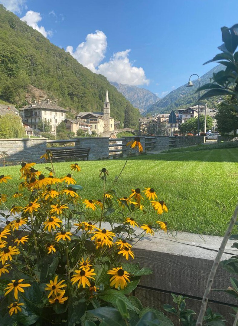 VALLE D'AOSTA FONTAINEMORE ACCOGLIENTE  ALLOGGIO