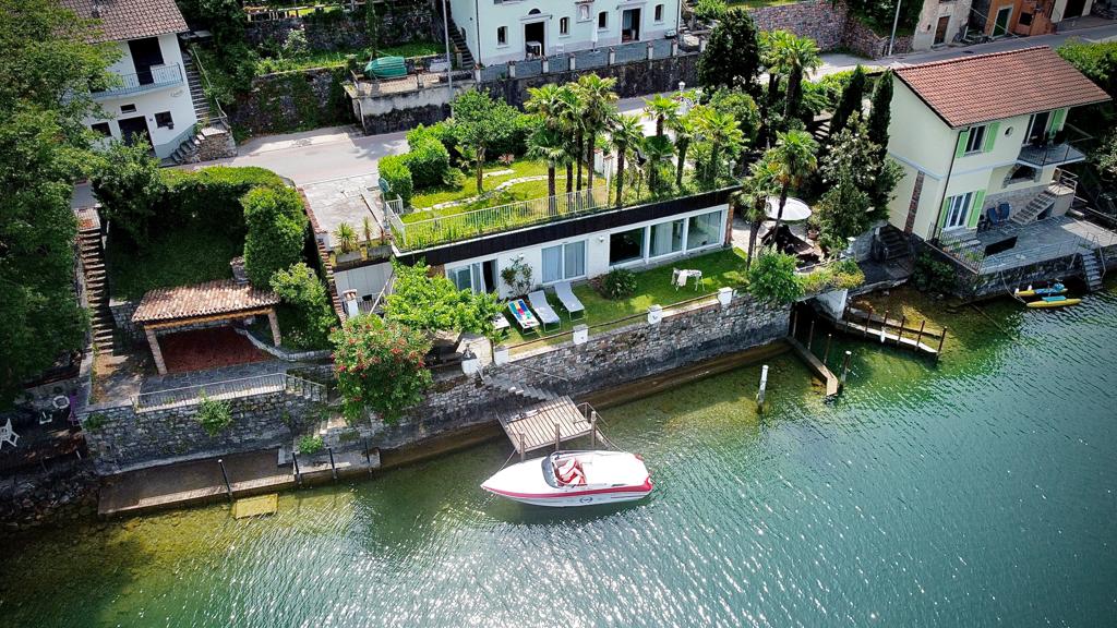 Villa 'La Perla Bianca' 'Lugano Lake