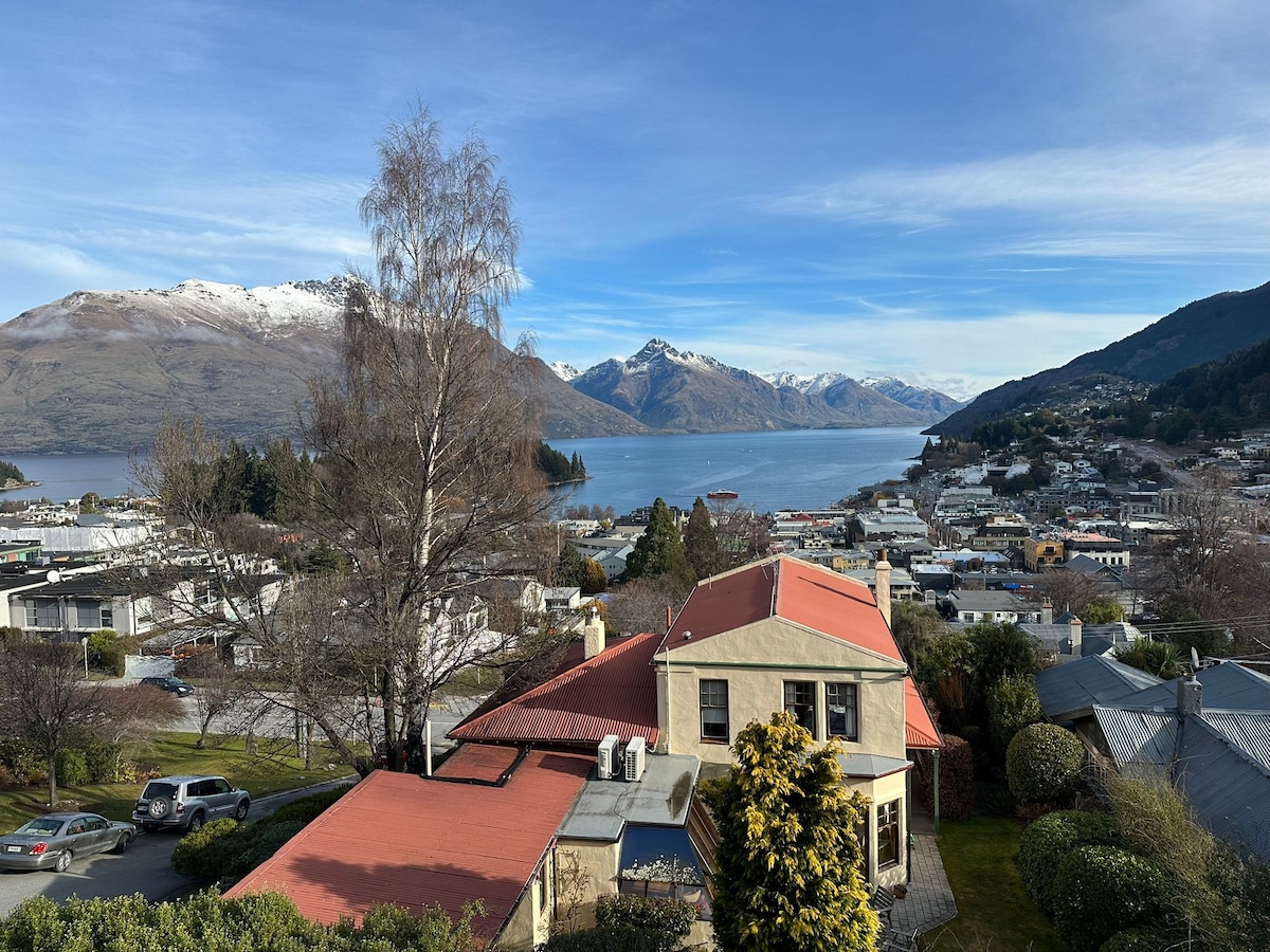 The Hillary Family A-Frame in Central Queenstown