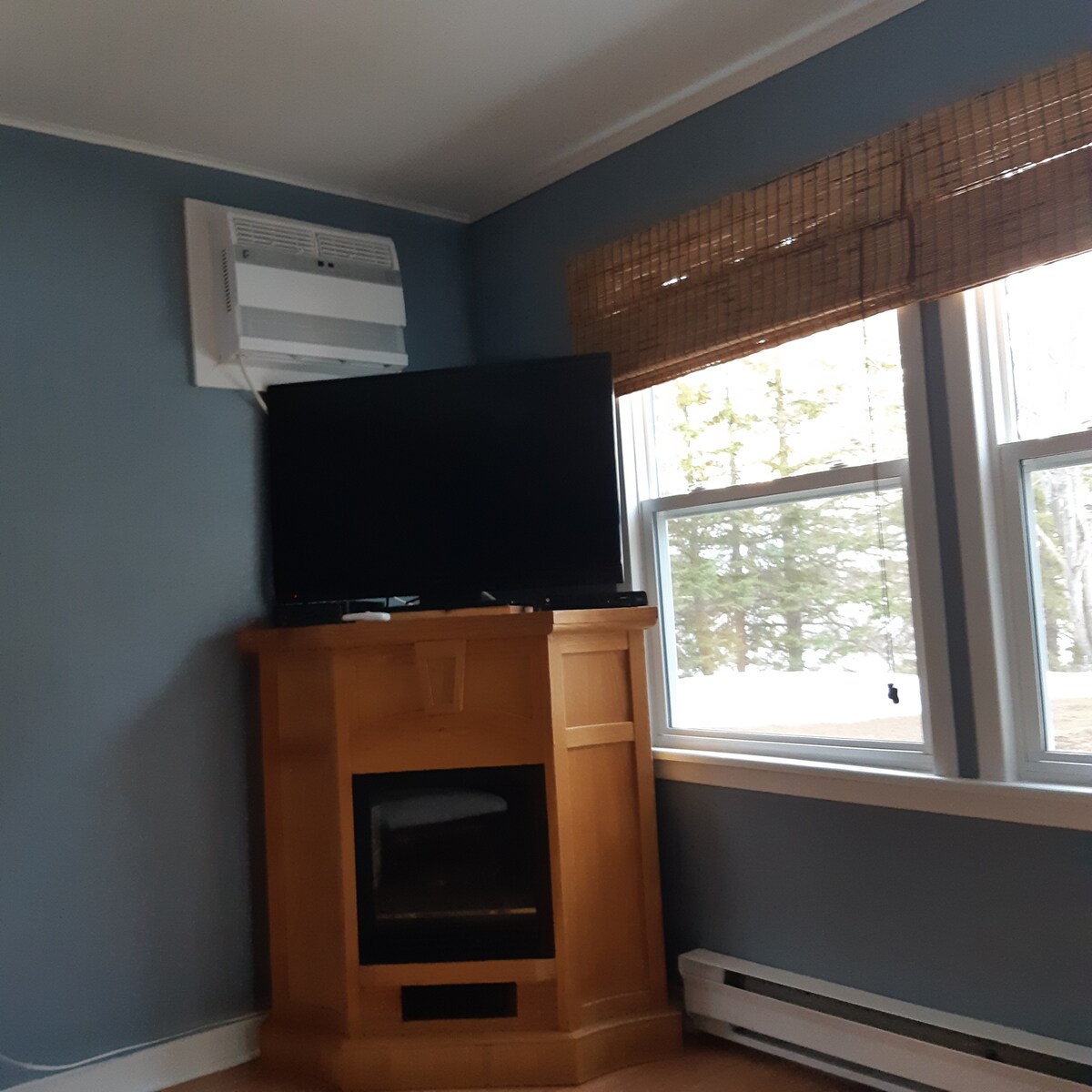 纽约州Bouctouche的舒适水景1卧室小屋SaintGrégoire民宿