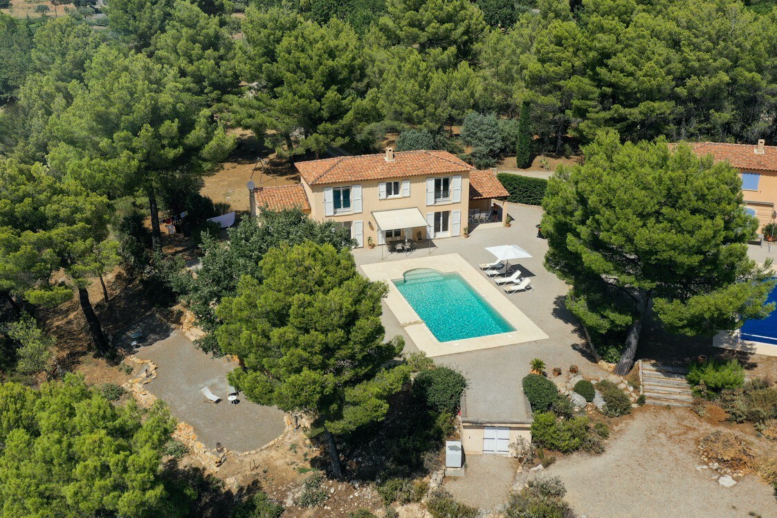 Villa "Le Sortilège" : vue panoramique et piscine