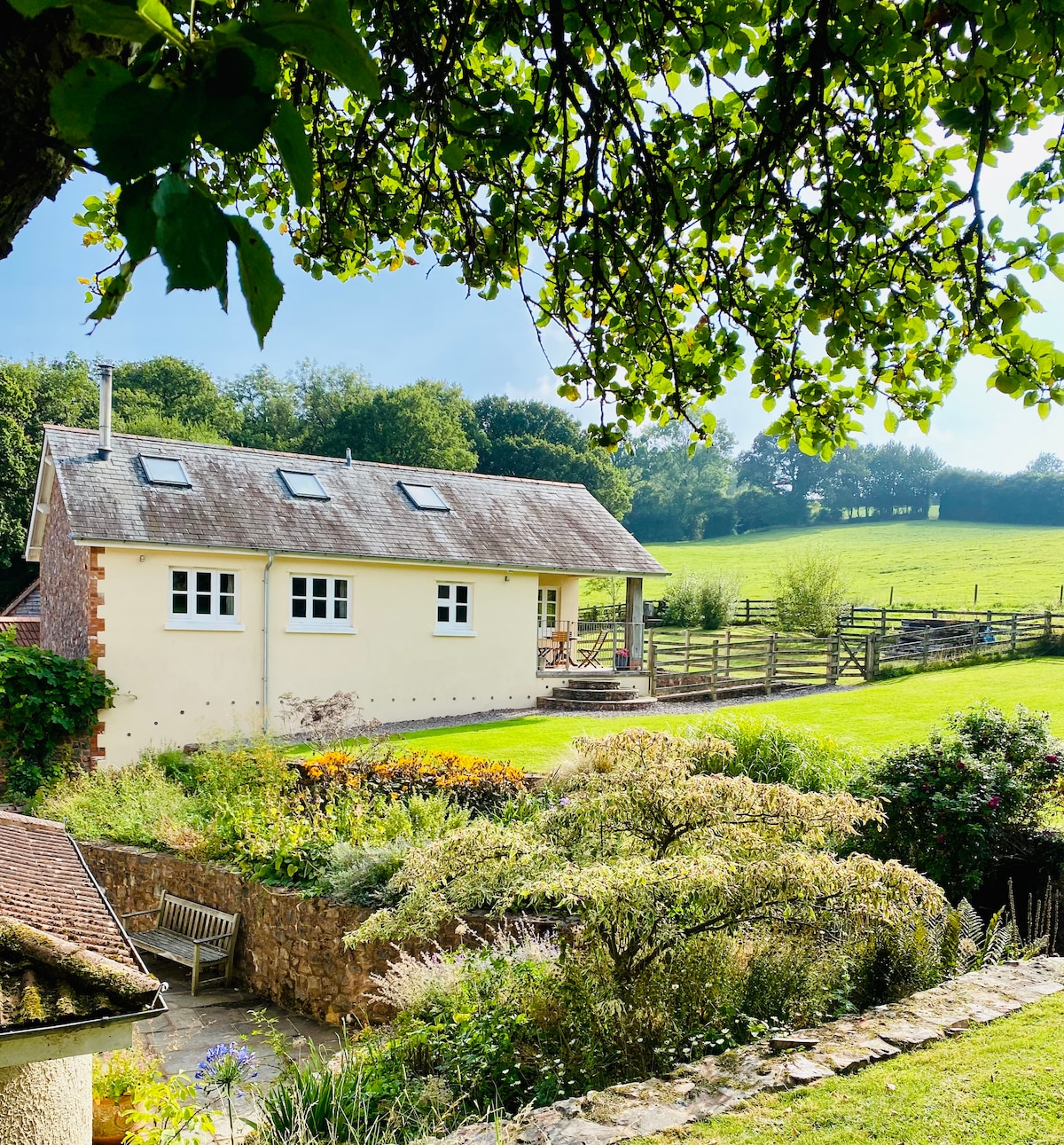 Burnhaies Farm Coach House, Devon