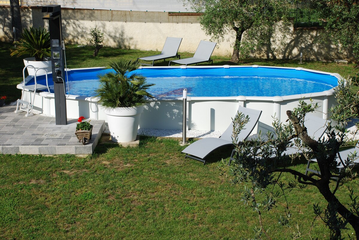 Le Cerbaie ：带泳池的房子+漩涡P. Primo