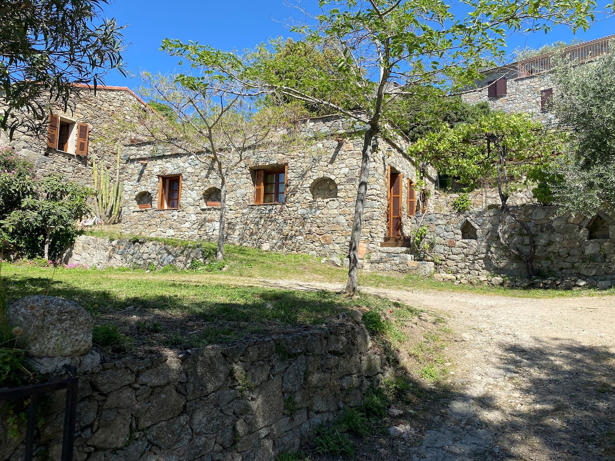 Maison Guadella Repos sous la Pergola