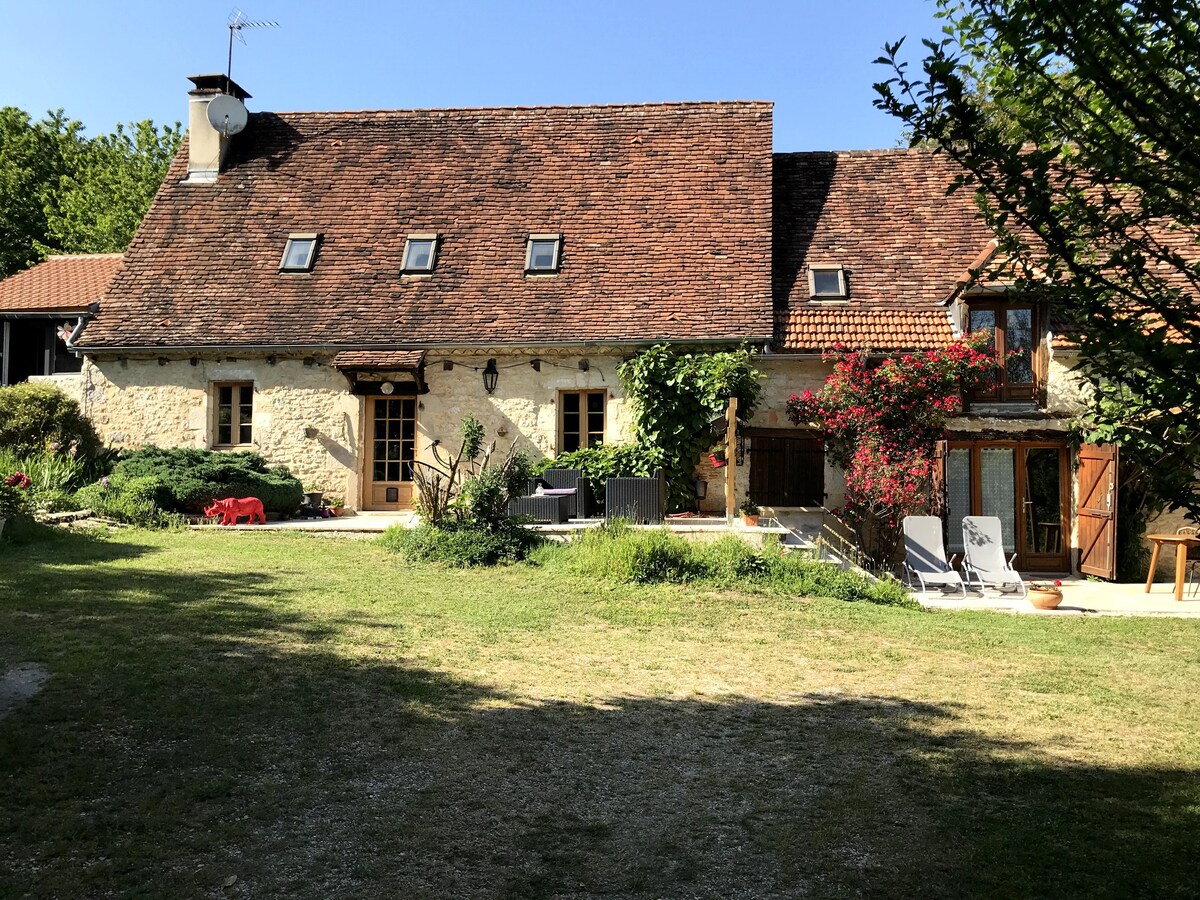 罗卡马杜尔（ Rocamadour ）和帕迪拉克（ Padirac ）附近的老房