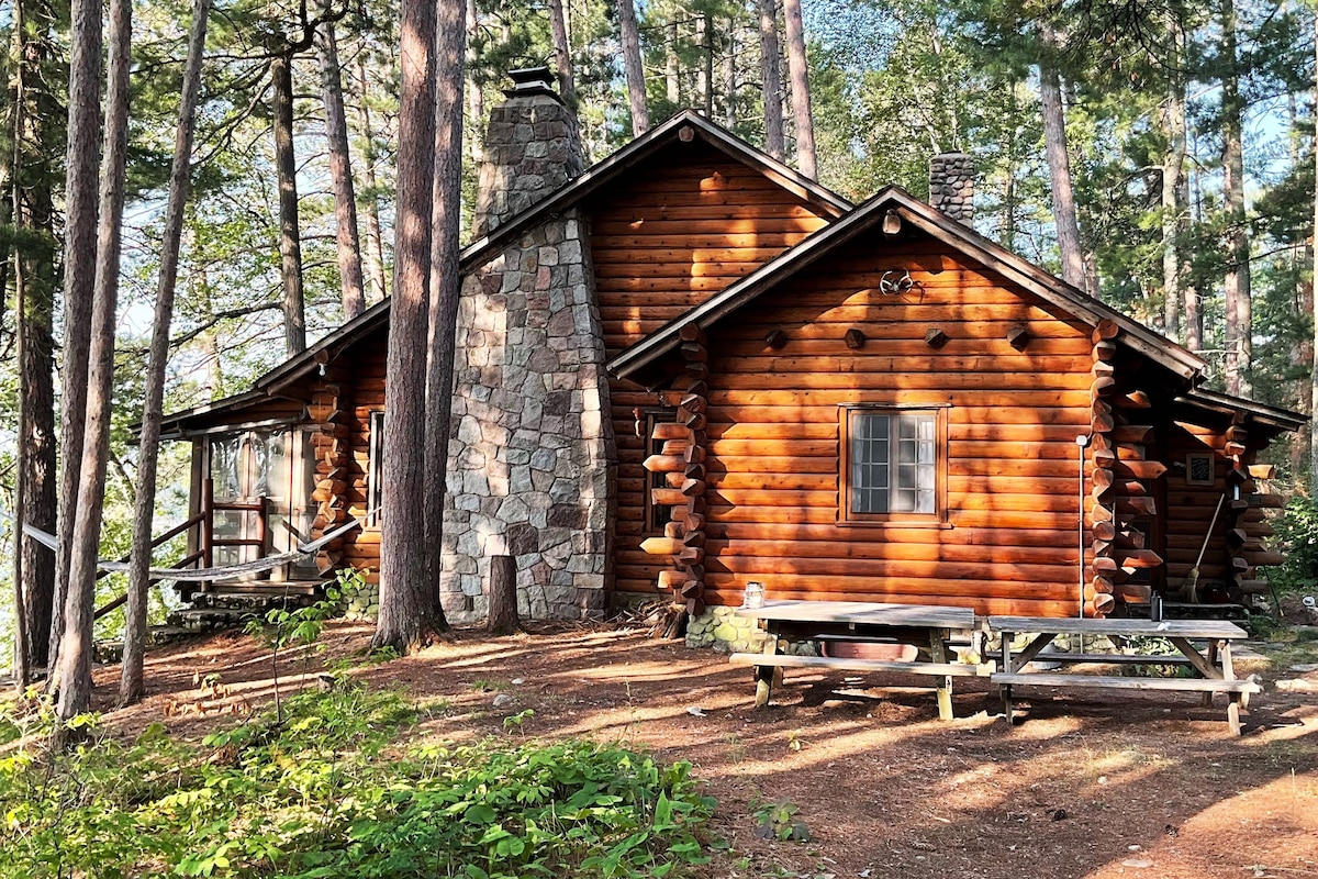 Historic Cabin on North Arm of Lake Burntside