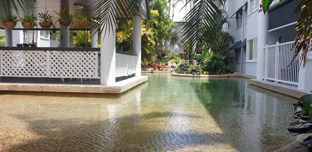 2 bdr above swimming pool n garden free nbn WiFi❤️