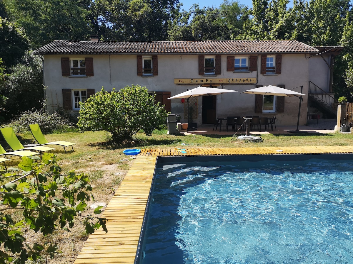 Gîte Au Temps des Cerises, Maison de Campagne