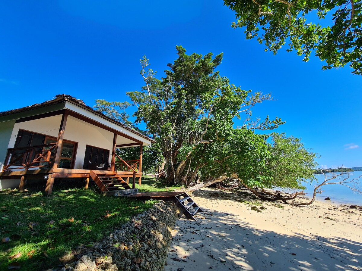 Matevulu Lodge高级海滨小屋- FLAOA