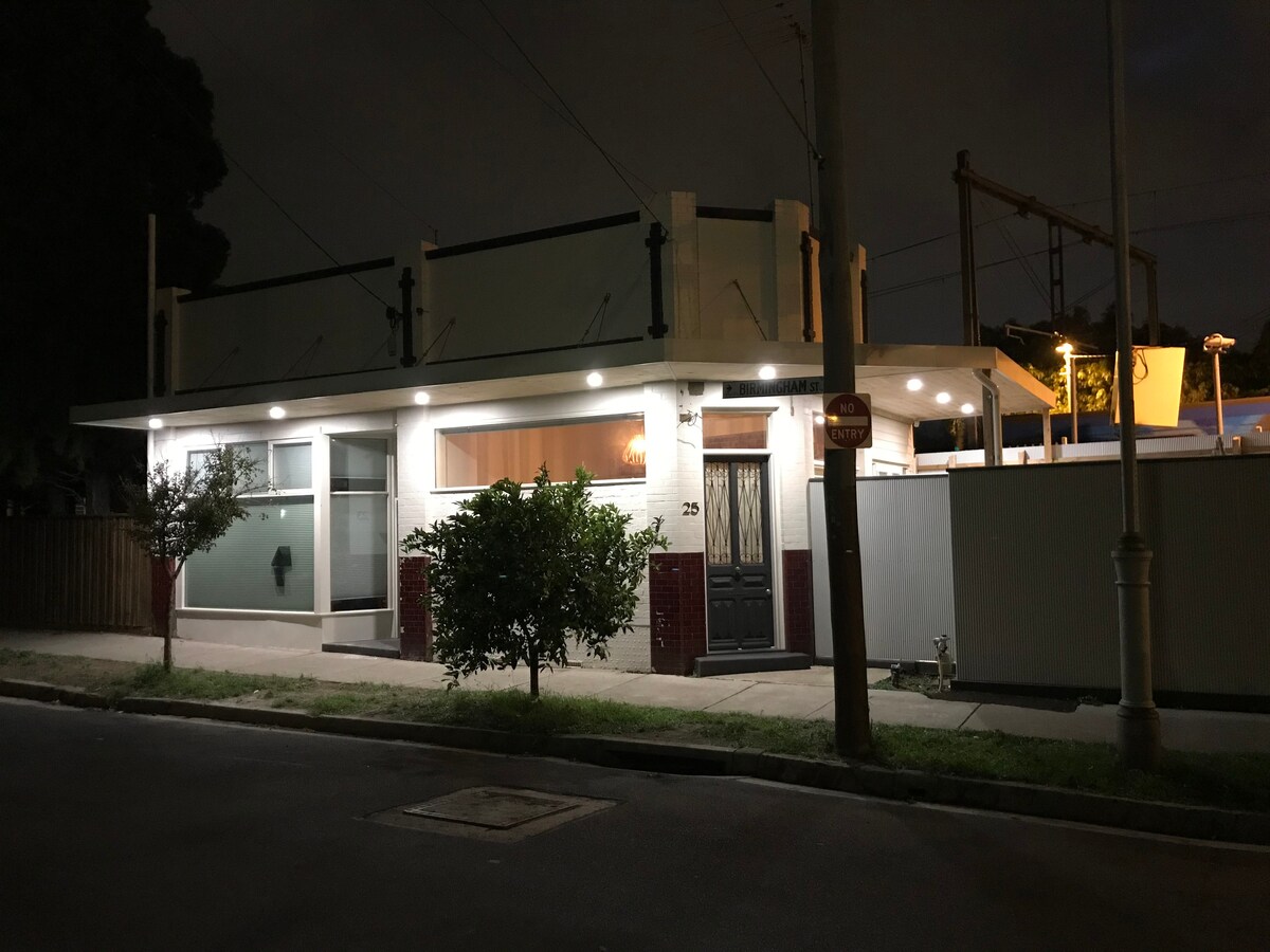 位于亚拉维尔（ Yarraville ）的酷炫房屋