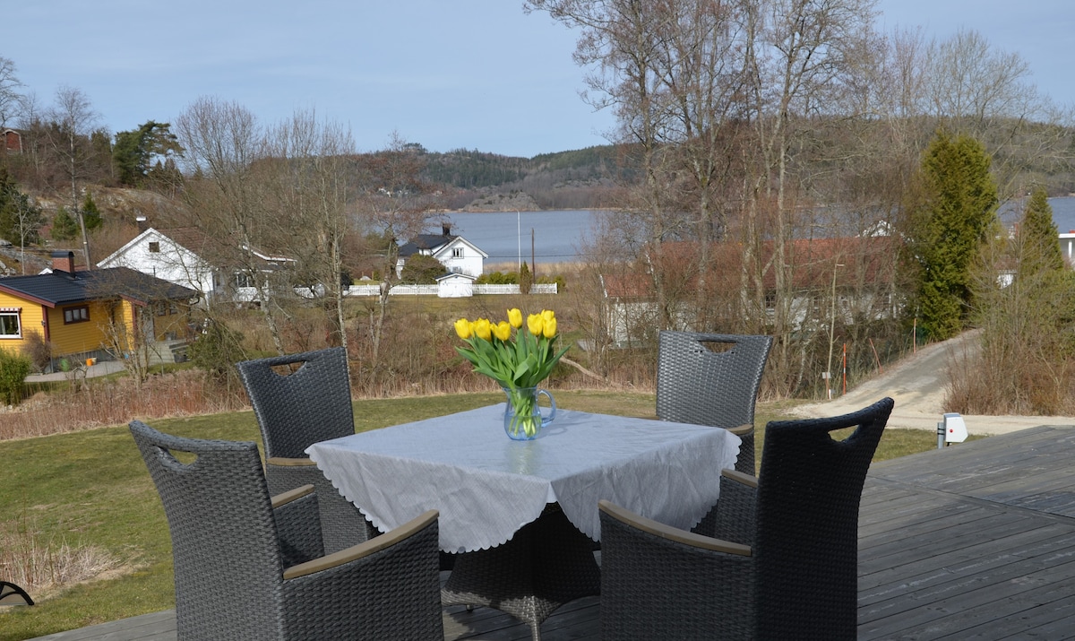 Idyllisk stuga i Saltkällan nära till bad, WIFI