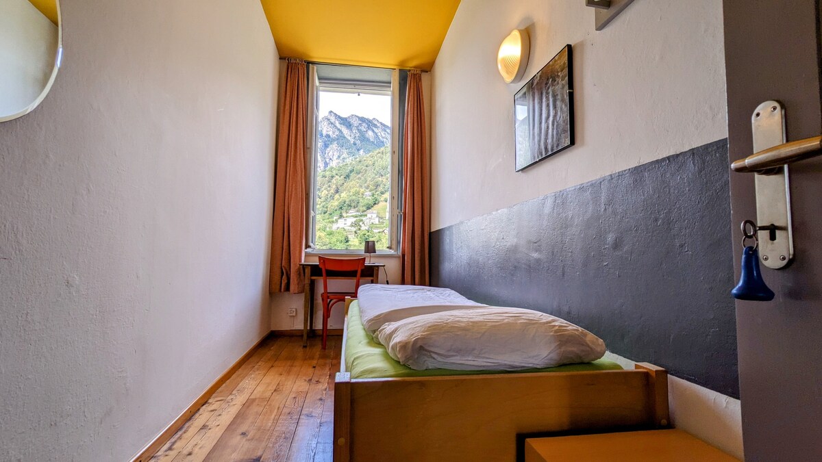 Wild Valley Hostel Villa Edera single room 2