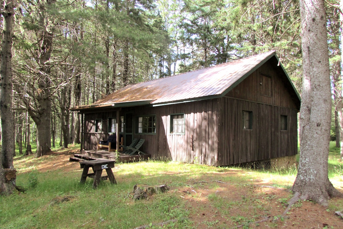 The Joe DiMaggio Cottage , Doctors Island cottage