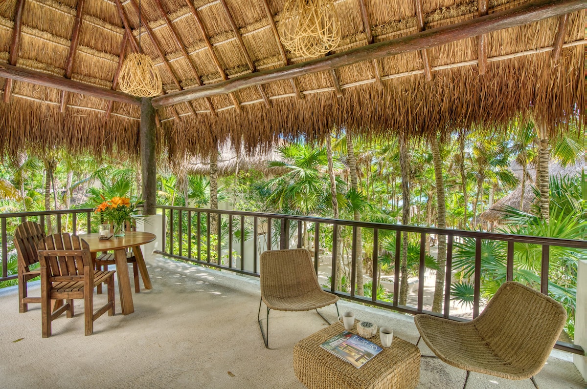 2 BDR Bungalow with Beach Views on Soliman Bay