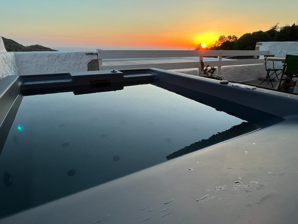 Sunset & Ocean View Villa with private jacuzzi