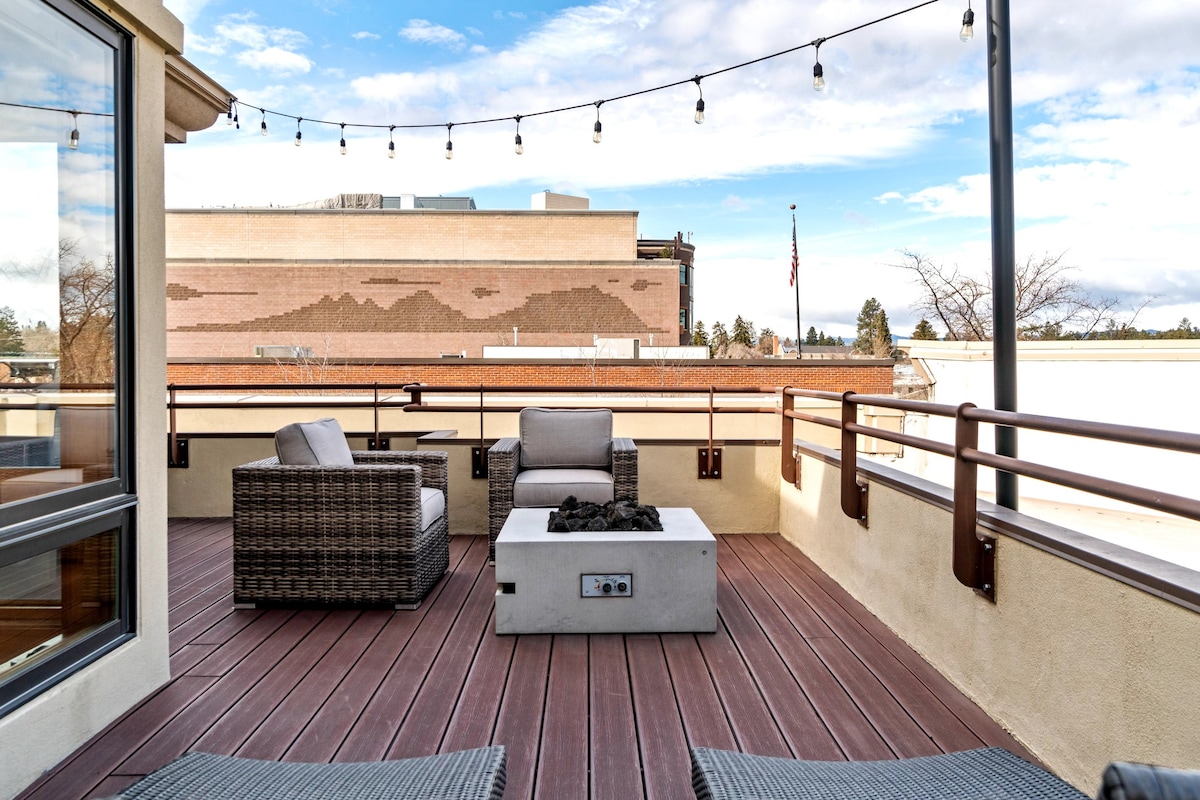 Luxury Rooftop Condo Downtown Bend, Mountain Views