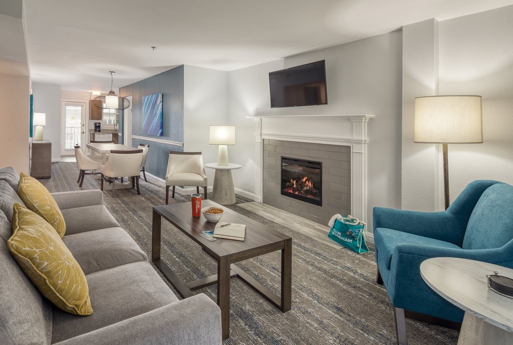 Club Wyndham Newport Onshore Two-Bedroom Suite