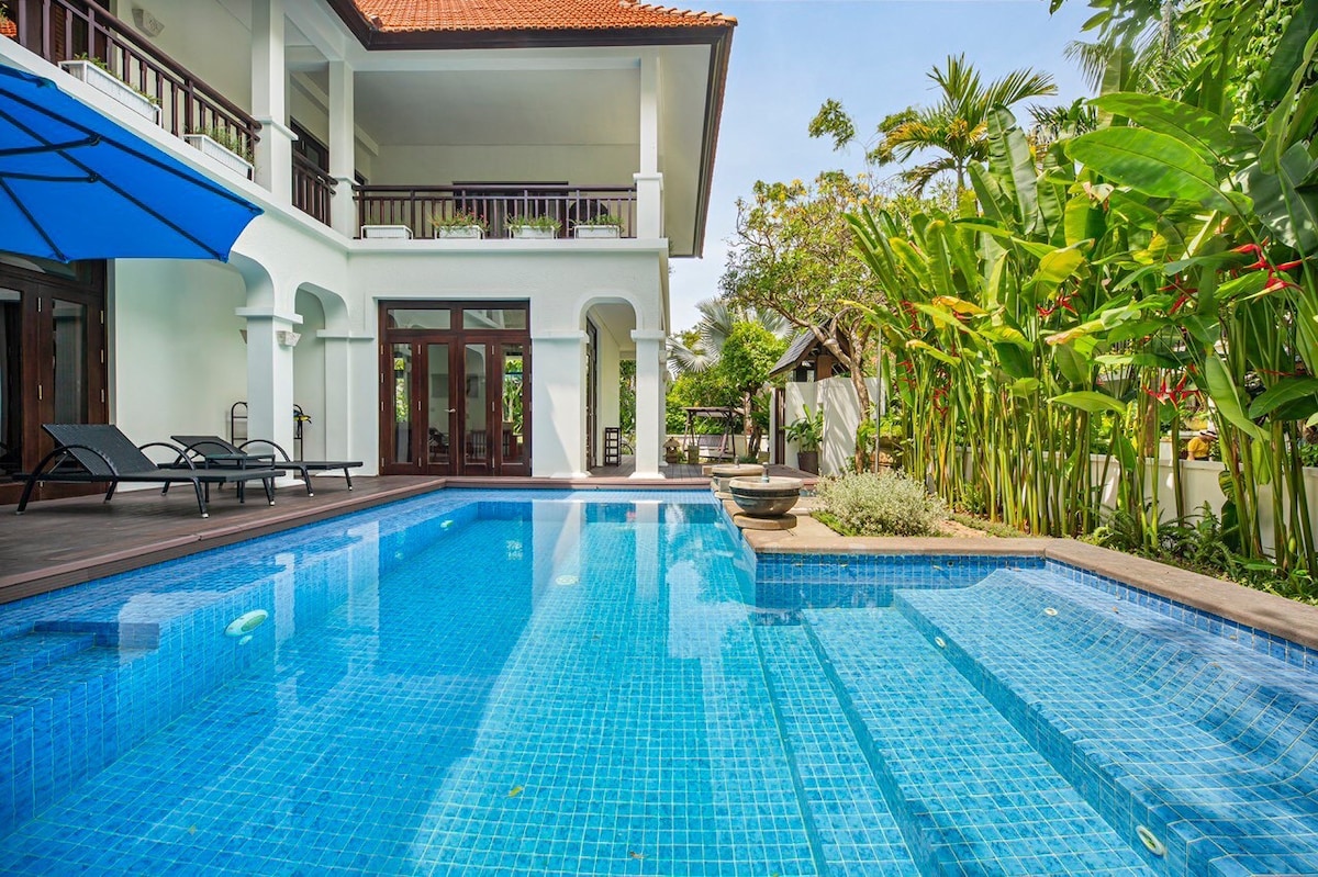 Emblemsea 7br in 2 separate villas Furama Resort