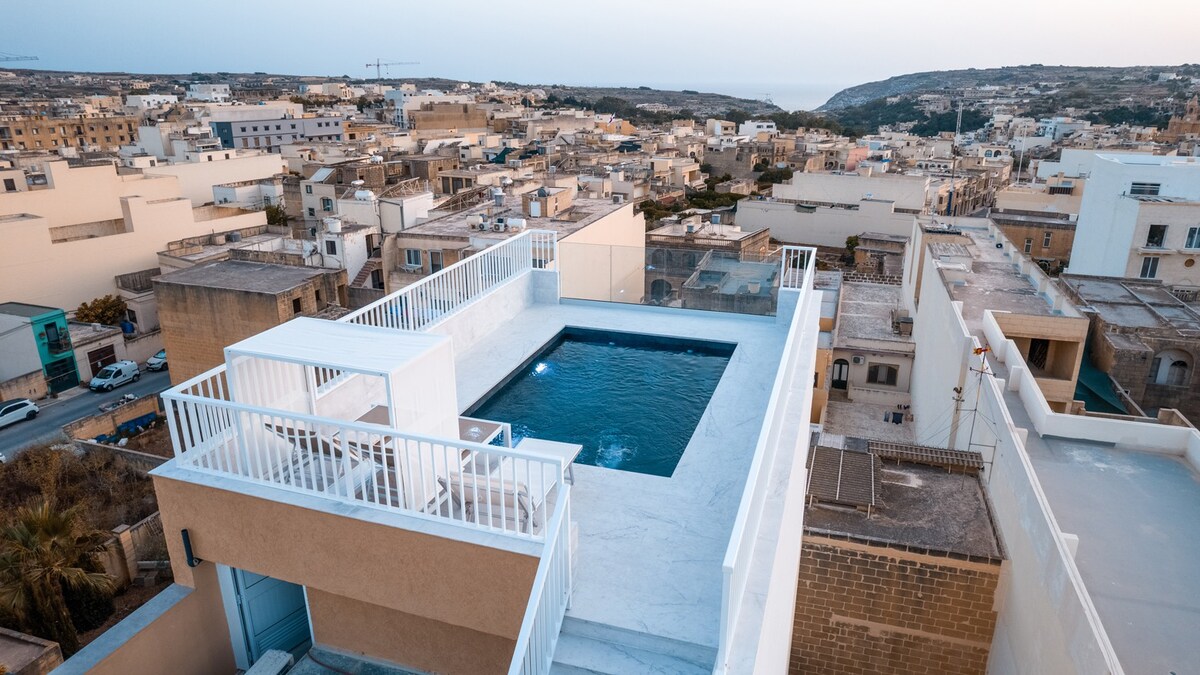Anici Crt顶层公寓4 -带独立屋顶泳池