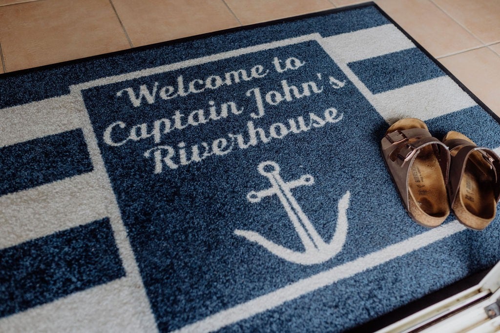 Captain Johns Riverhouse - Riverfront Family Home