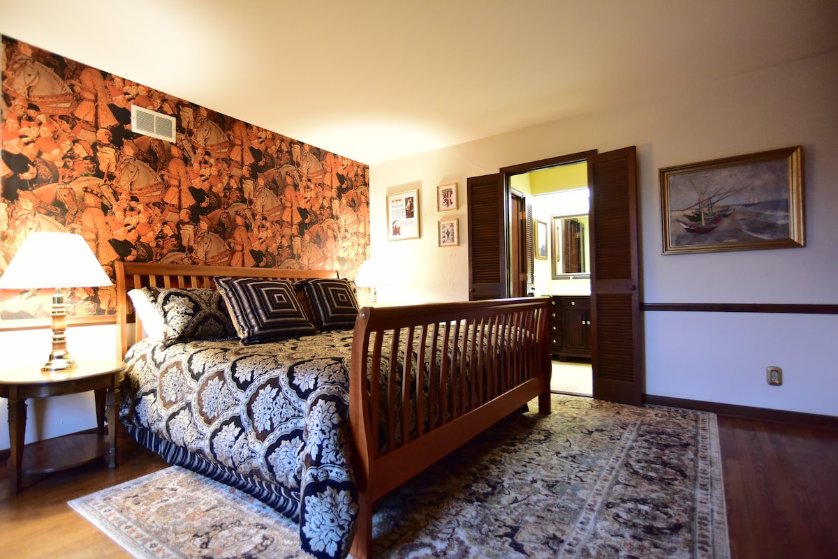 Camelot Bed & Breakfast, Sir Galahad's Suite