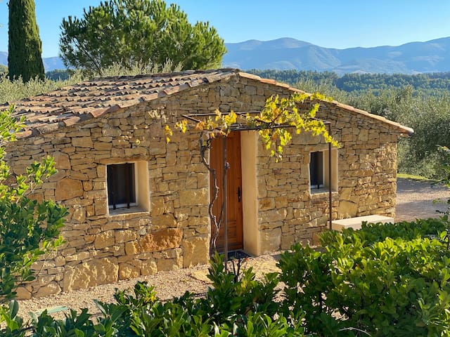 Châteauneuf-Val-Saint-Donat的民宿