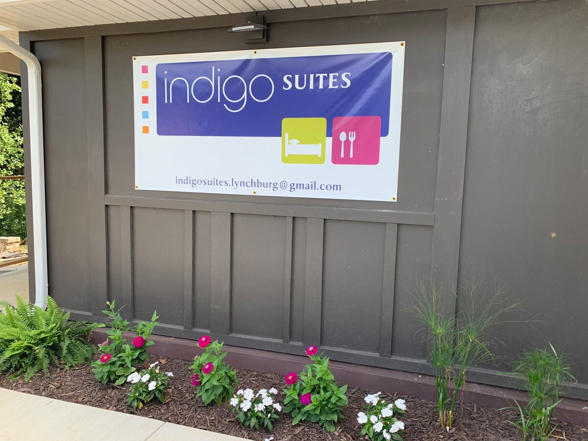 Indigo Suites # 3-ADA ， 2米宽双人床，步行即可抵达路易斯安那州/商店！