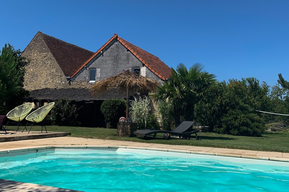 Two characterful guest rooms in the countryside