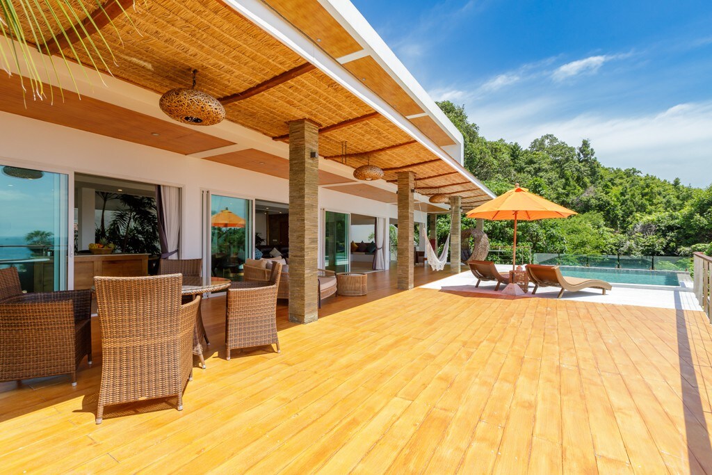 SunTien是一座壮观的4卧室海滨泳池别墅。