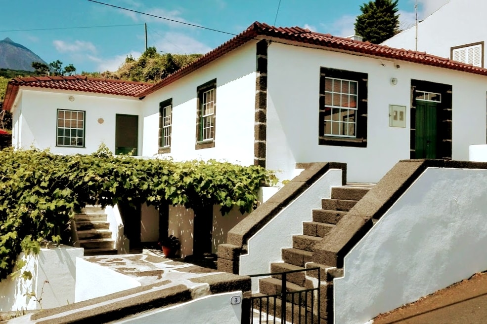 Casa Da Latada - Restored 19th Century Home