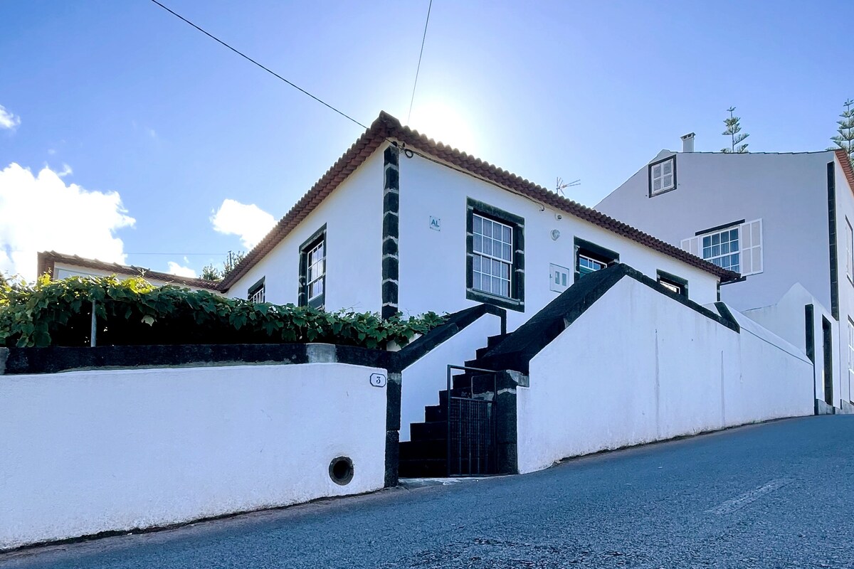Casa Da Latada - Restored 19th Century Home