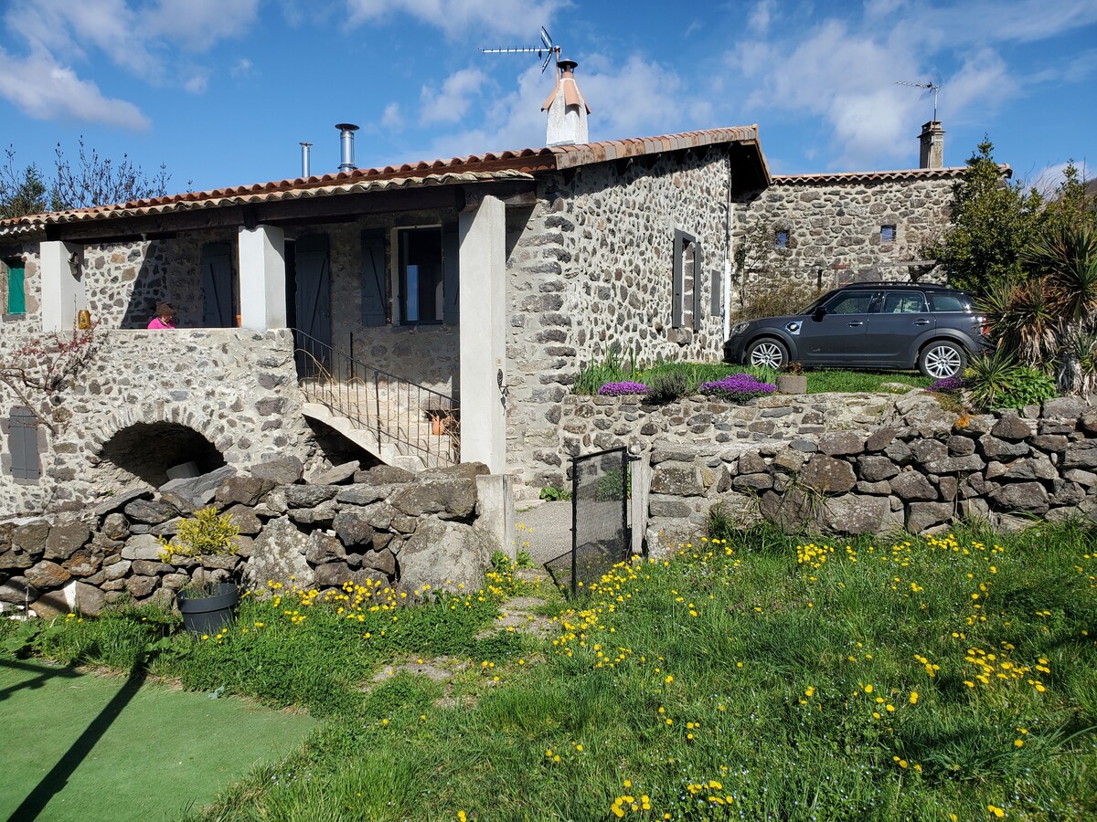 Maison de campagne en Ardèche (Coiron)