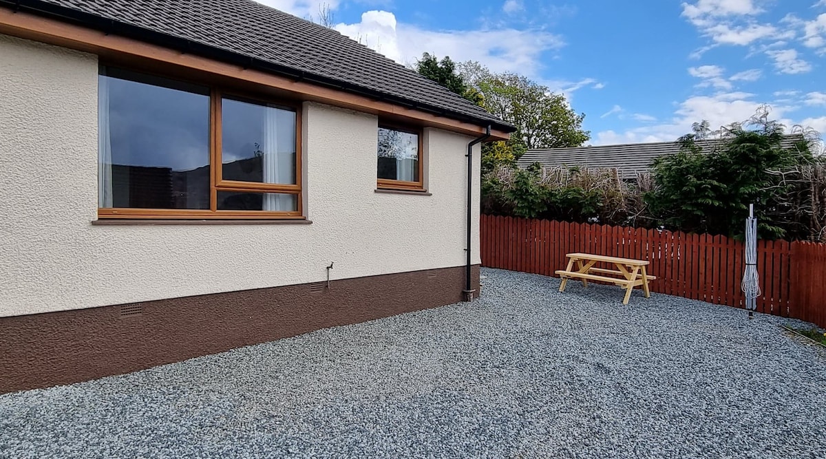 20 Stormyhill Road, Portree, Isle of Skye IV51 9DT