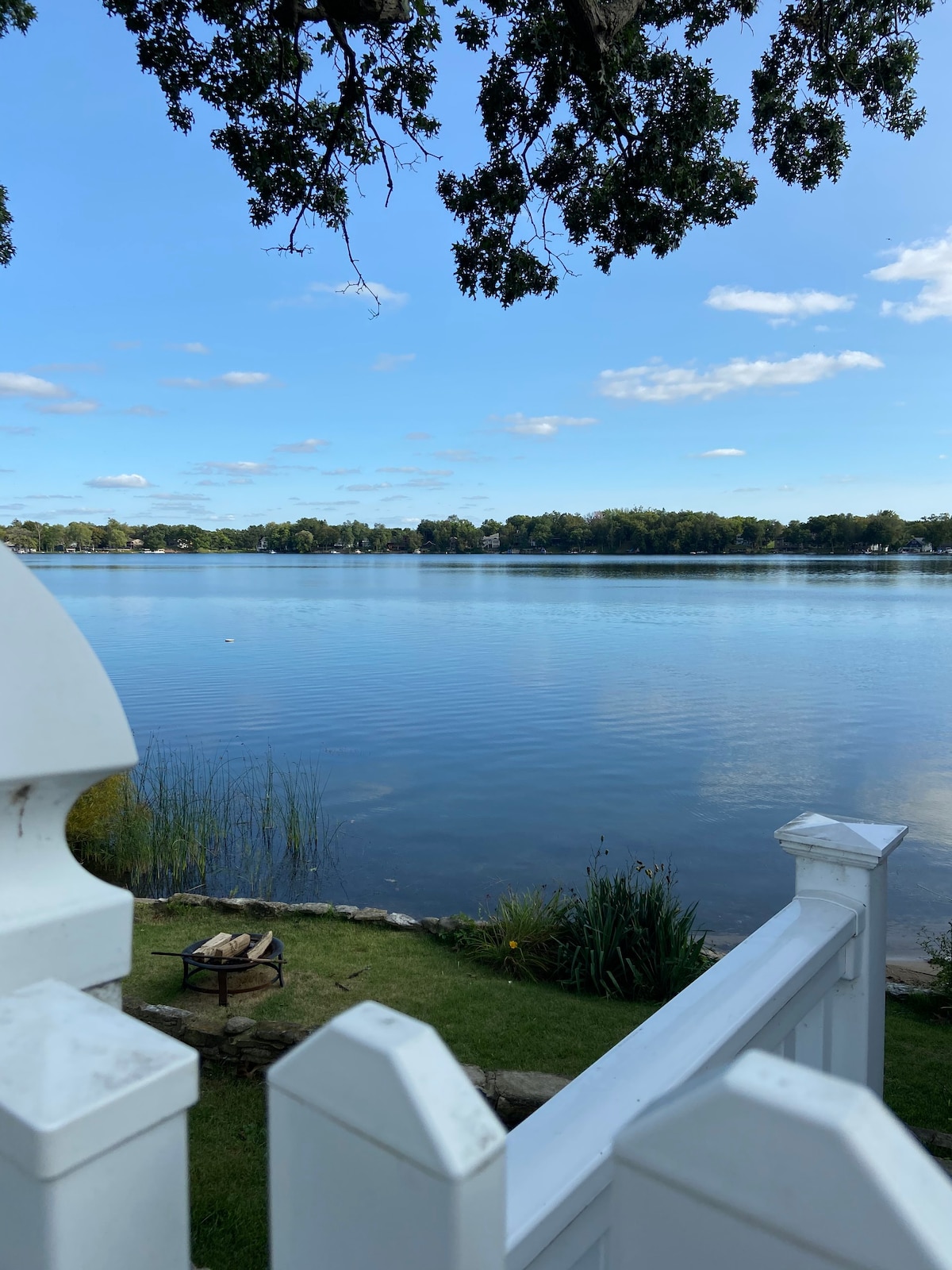 Lake Home - Private Beach, Near Lake Geneva