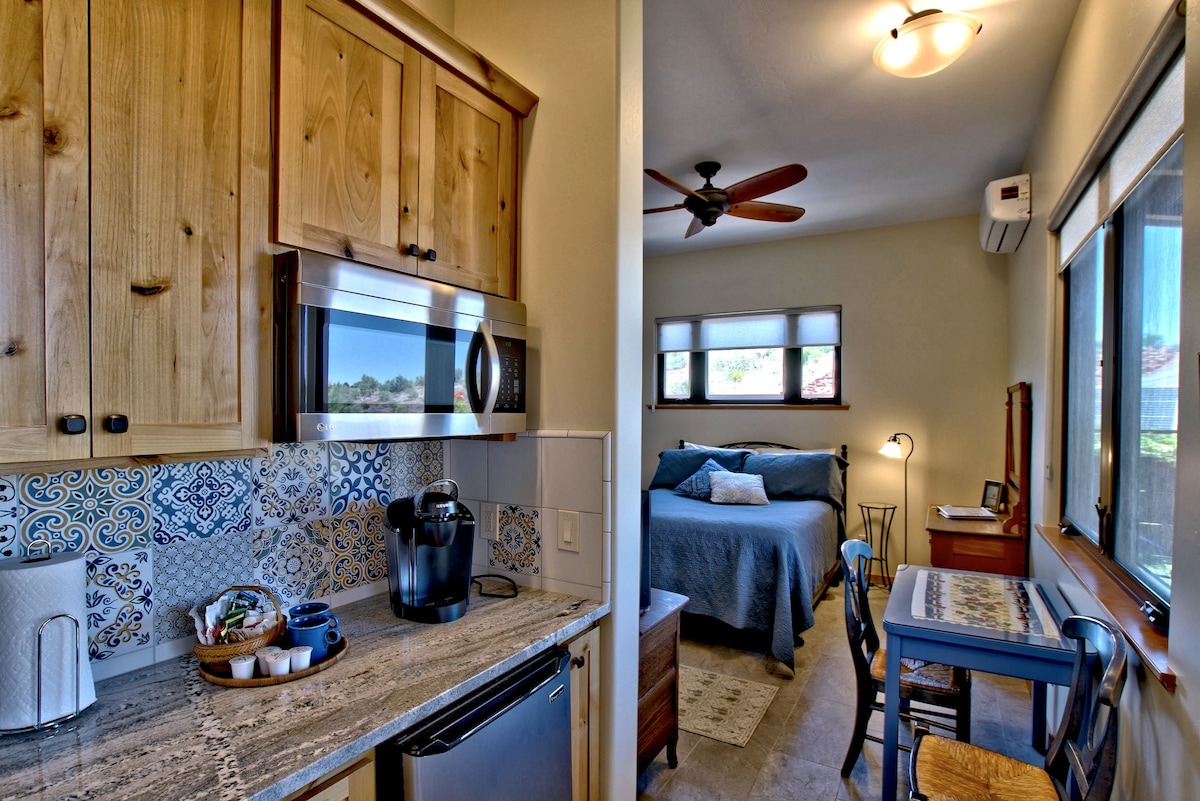 Roadrunner Studio/A Great Verde Valley Get -Away