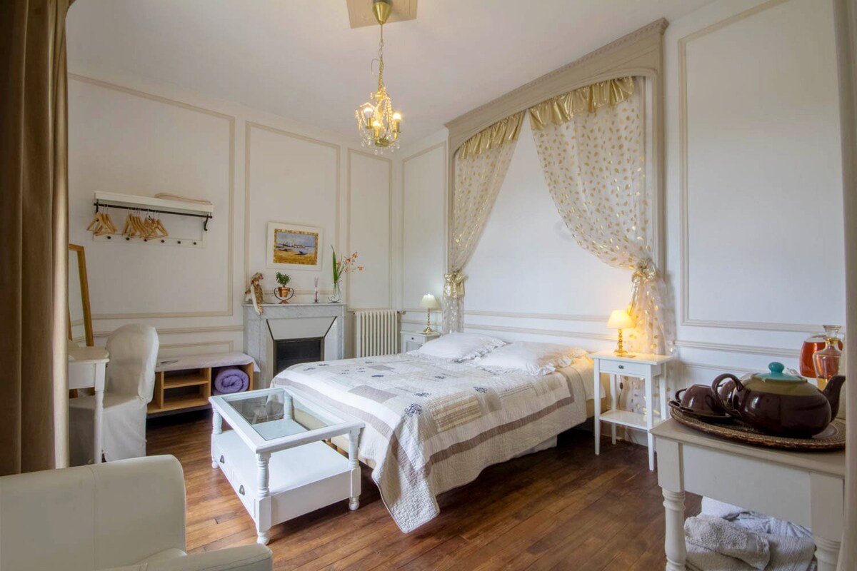 Villa Tranquillité, chambre de charme La Comtesse