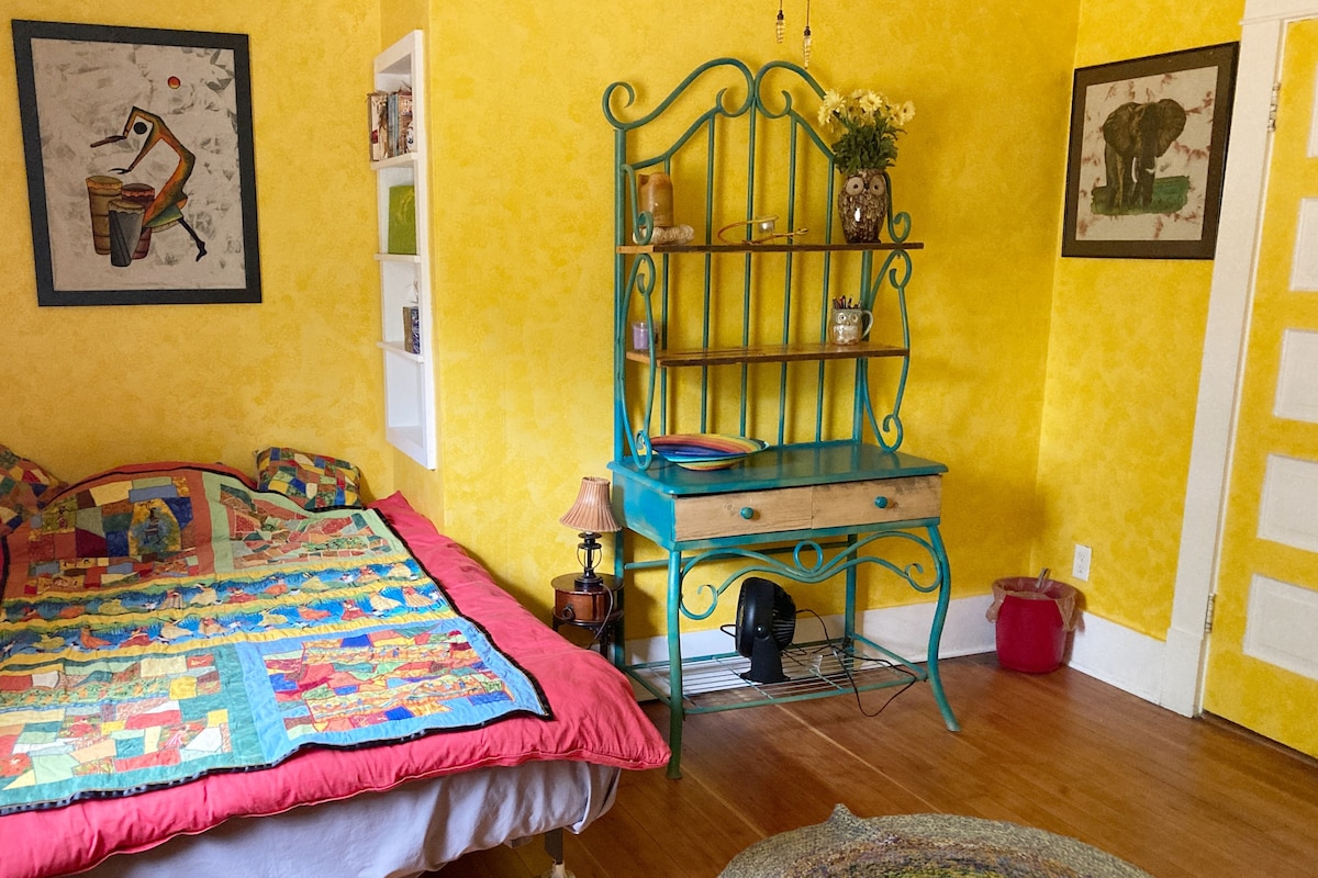 热情好客的绿洲- HOTCHKISS的黄色房间