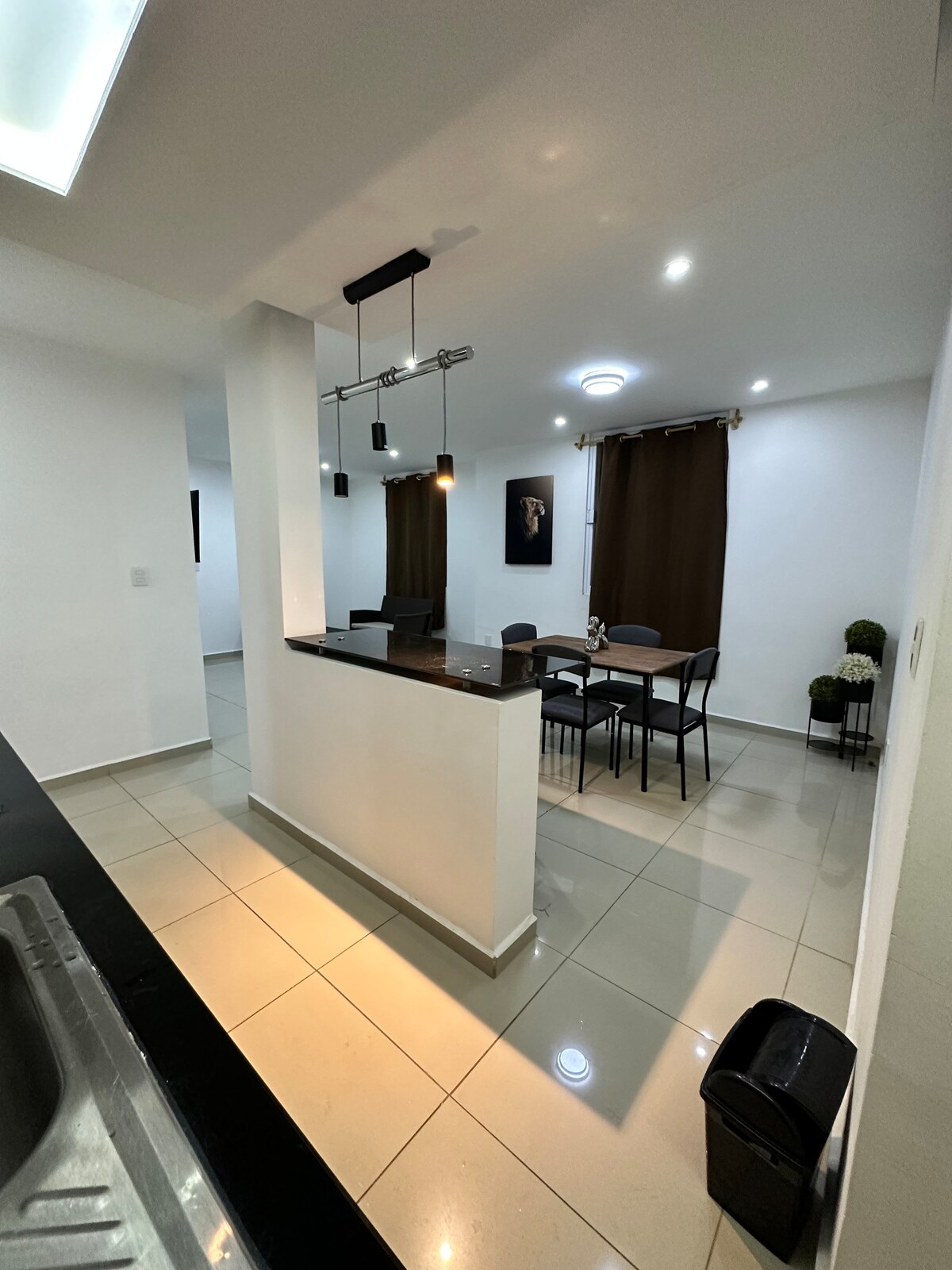 Departamento moderno en condominio Virreyes