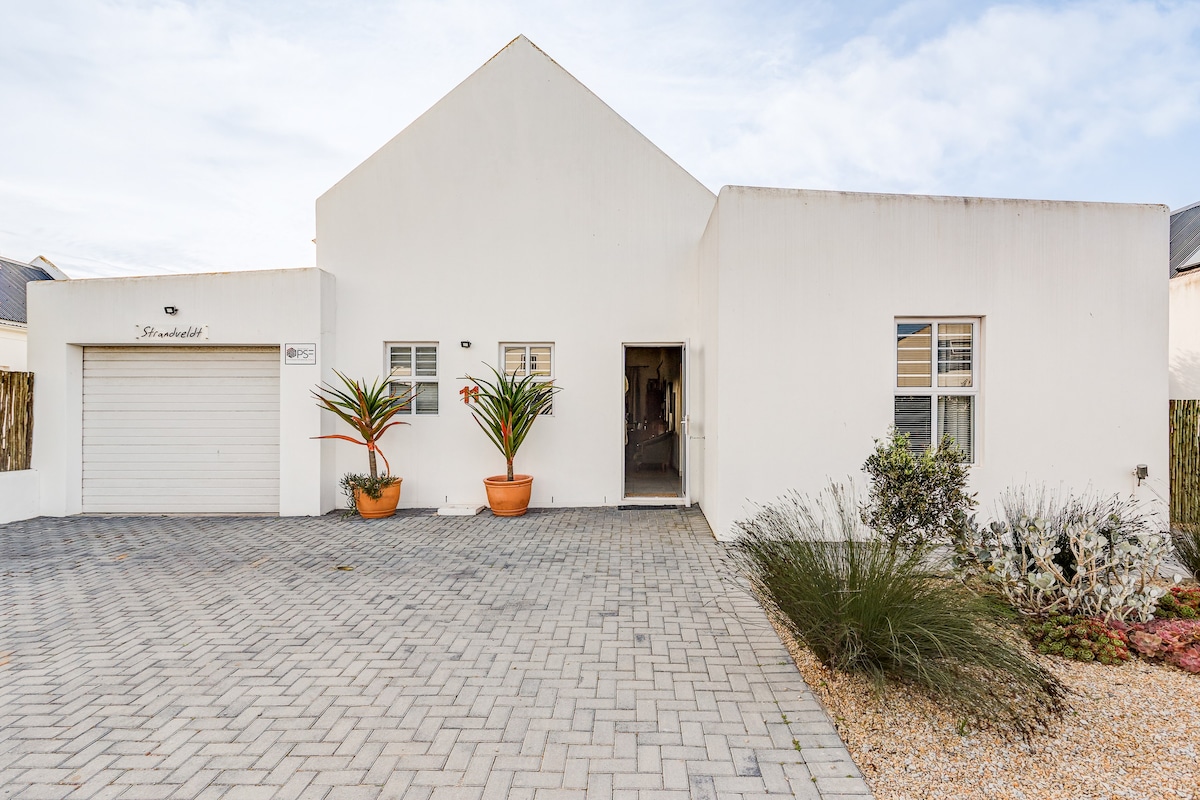 Strandveldt House Paternoster