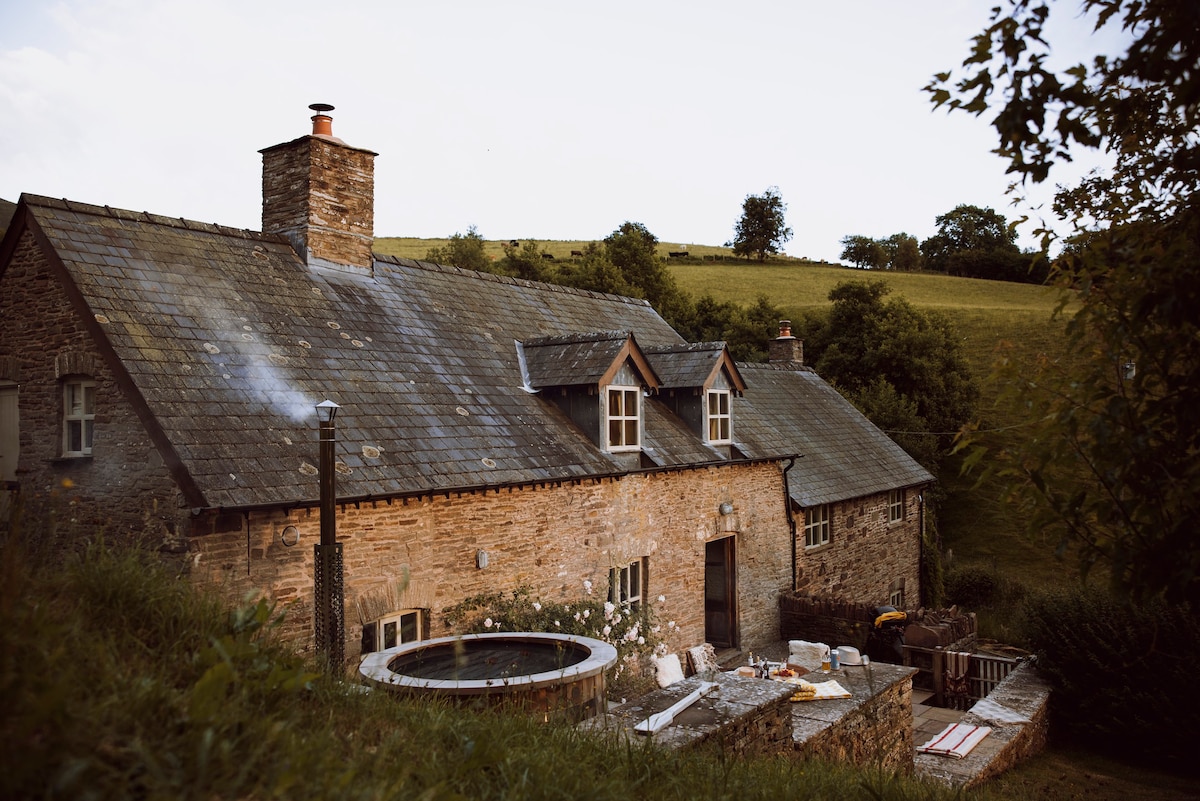 Blaen-y-Cwm Cottage @ Tregoyd Estate