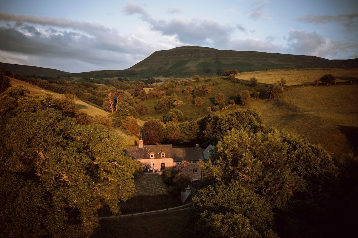 Blaen-y-Cwm Cottage @ Tregoyd Estate