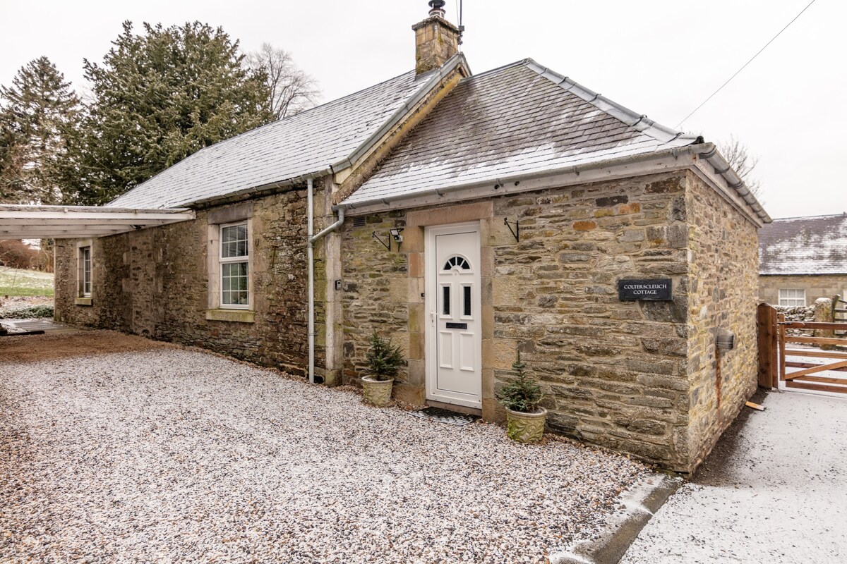 Homely and cosy cottage in the Scottish Borders
