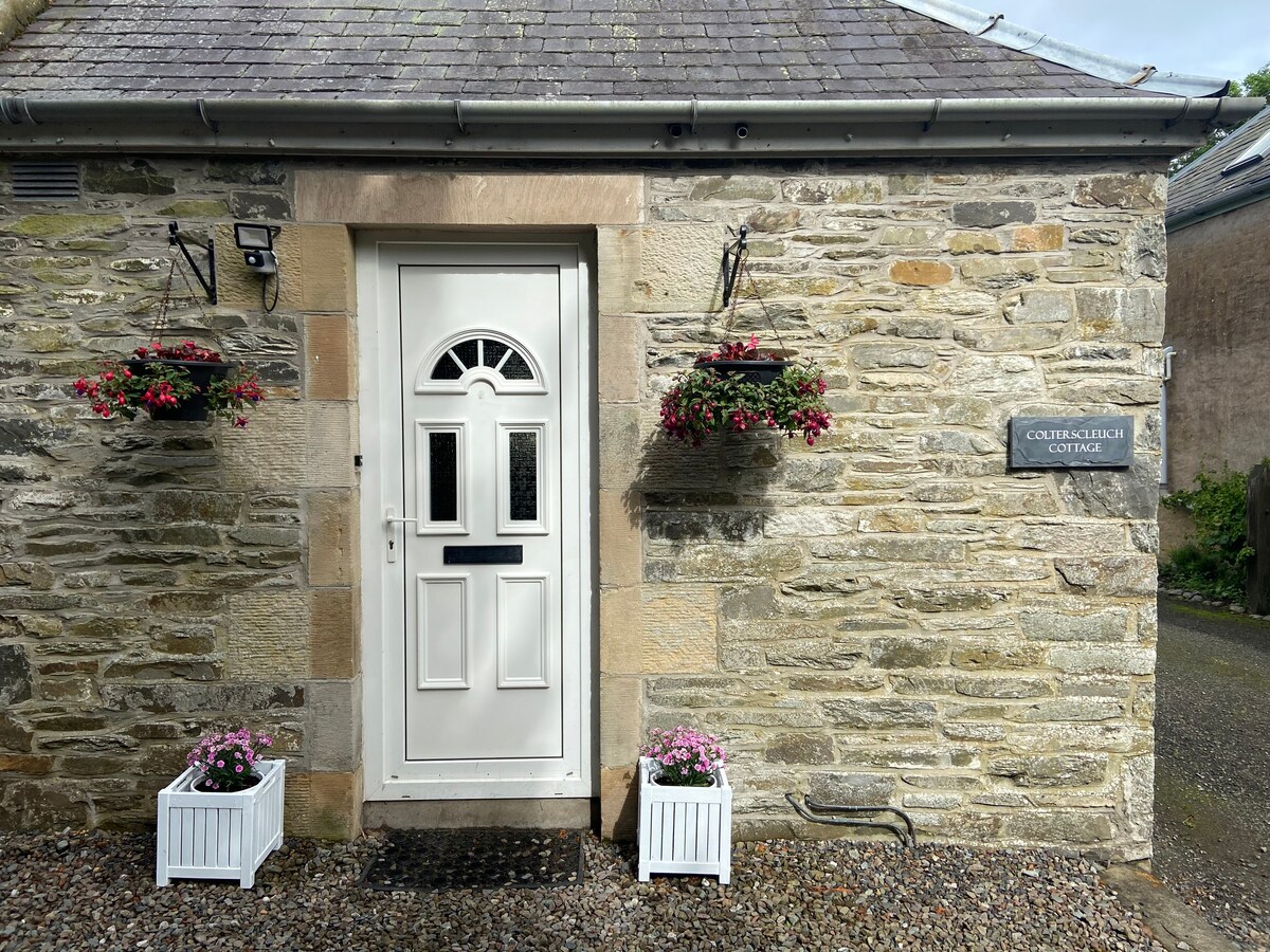 Homely and cosy cottage in the Scottish Borders