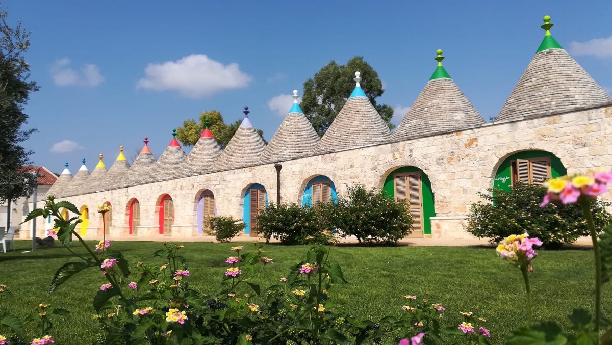 Trullo 1 "Purezza" swimming pool 2 people