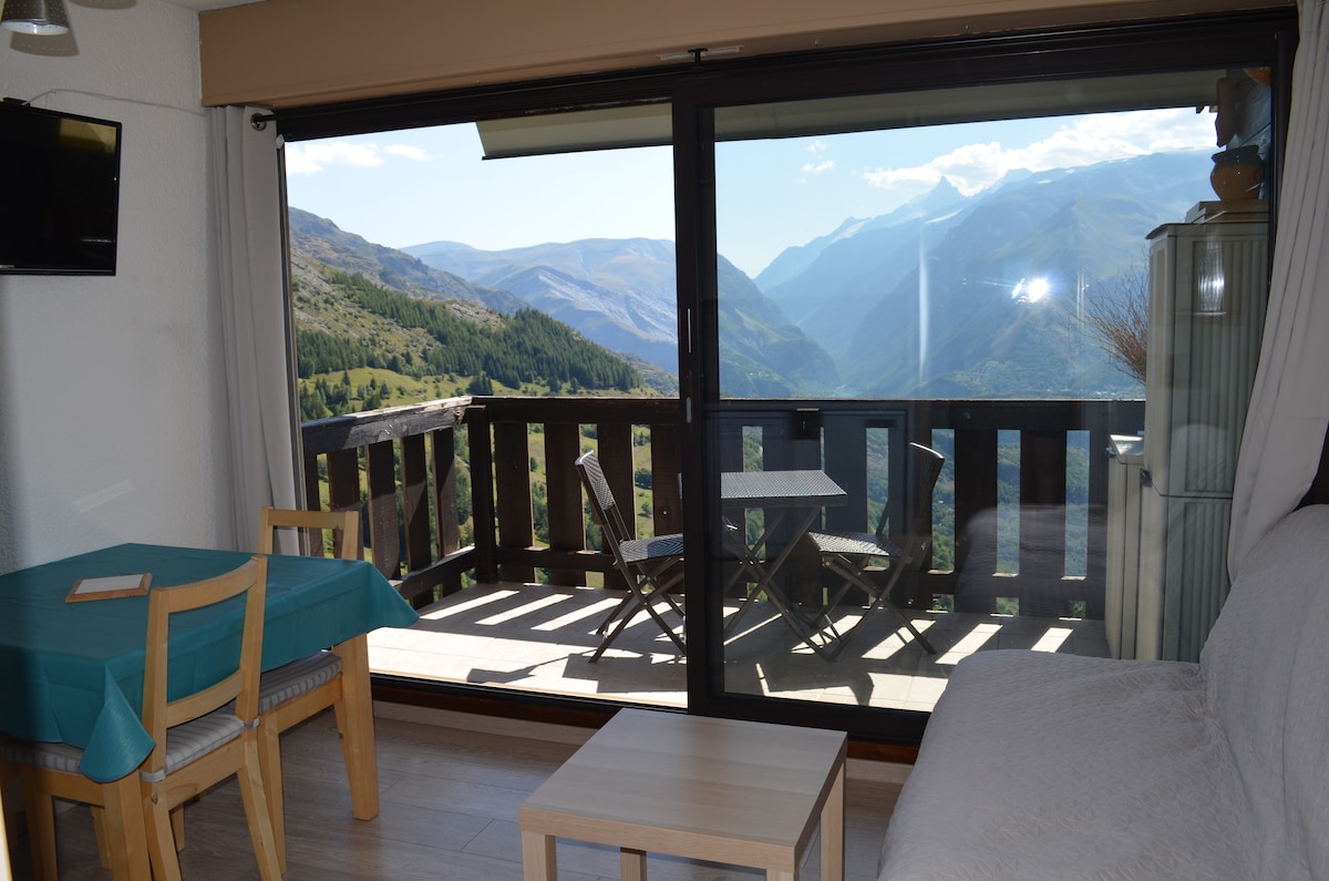 Auris/Alpe d 'Huez ，漂亮的2间客房，山坡脚