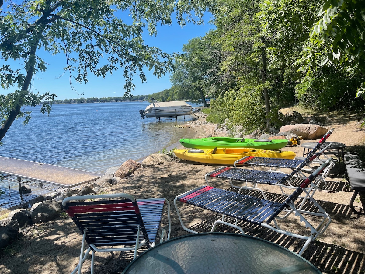 坐拥壮丽景色的Pre Lake乡村小屋