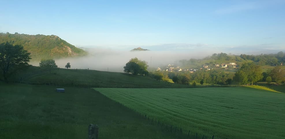 Saint-Côme-d'Olt的民宿