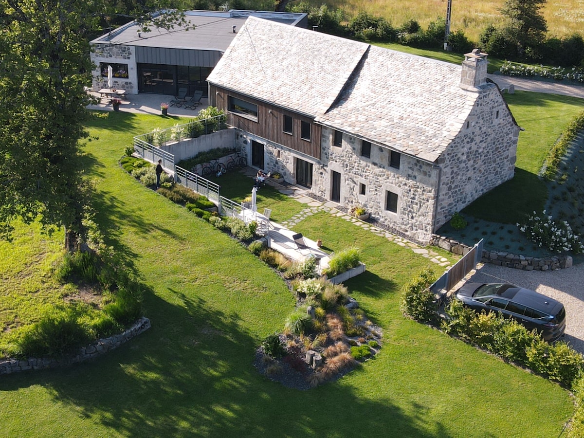 La Maison Robantine, Aubrac, Laguiole, Soulages